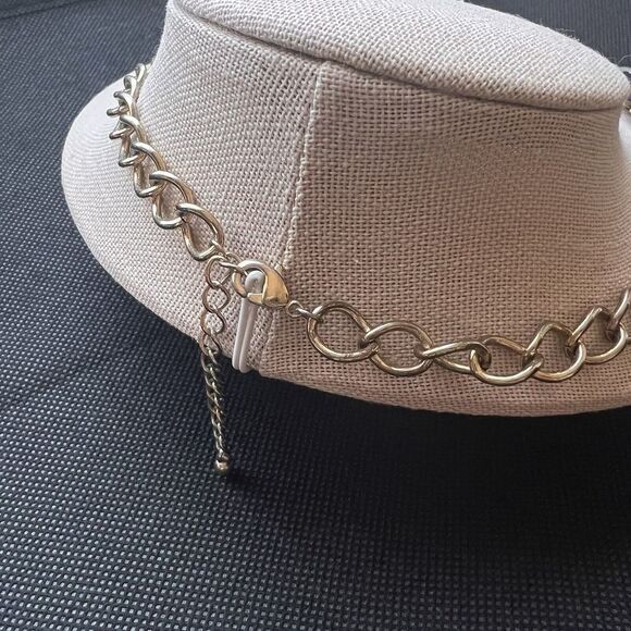 Multicolor Rhinestone Statement Necklace 18‎ in + 2 in Ext. - Picture 4 of 8